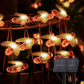 Oopswow bee string lights installation kit includes panels and stakes for quick mounting.
