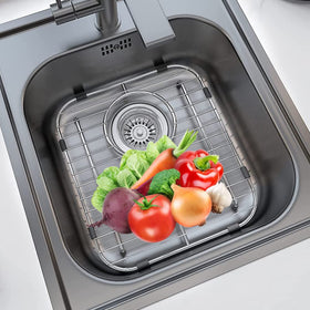 Open-grid drainage design by Orgneas promotes faster water flow around dishes