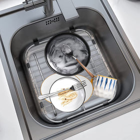 Orgneas grid with rubber feet protects sink surfaces from scratches