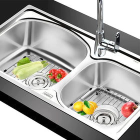 Orgneas open grid design enables rapid drainage in the sink