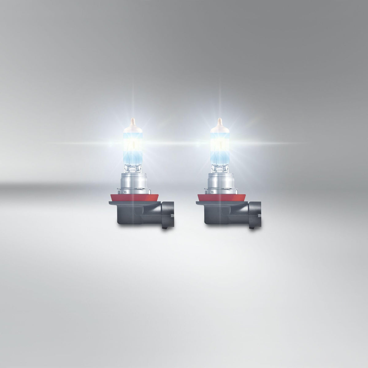 OSRAM Night Breaker 220 folding box packaging shows premium German engineering and readiness.
