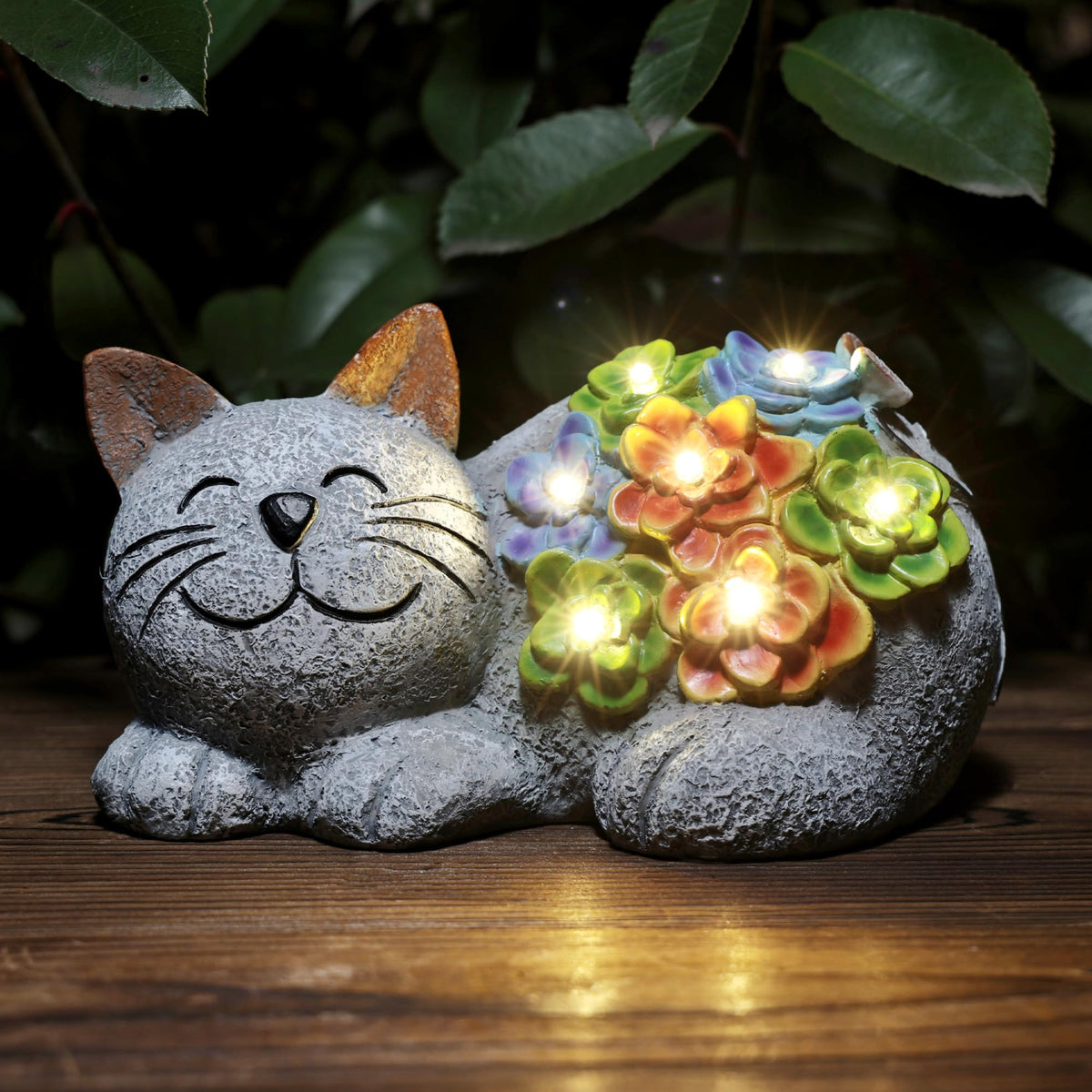 Otdair solar cat decor with succulent detail adds garden charm and whimsy.