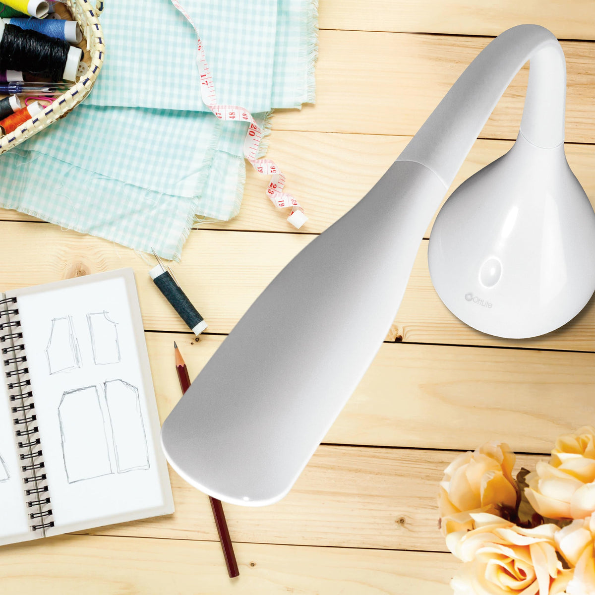 OttLite Creative Curves enhances everyday tasks with healthy, daylight-inspired illumination.