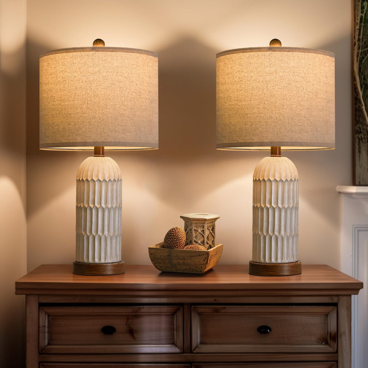 OYEARS linen-shade diffuse light for cozy reading and relaxation.