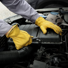 OZERO elastic wrist helps keep dirt and debris out during work.