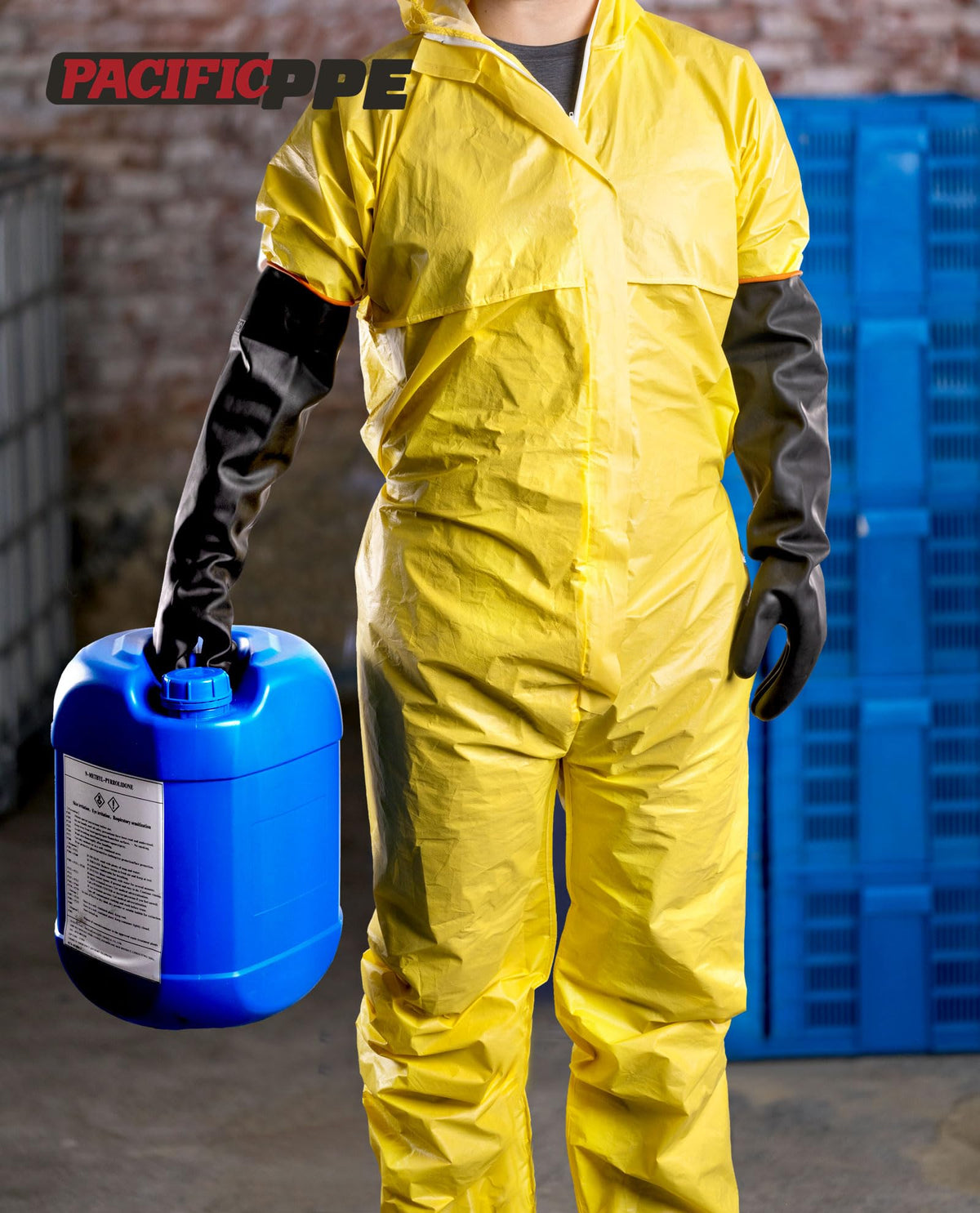 PACIFIC PPE gloves resist tearing during heavy use.