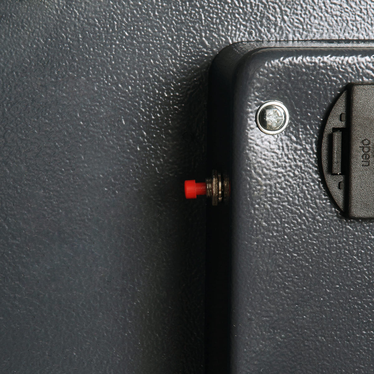Paragon Drop Safe dimensions and layout fit compact spaces