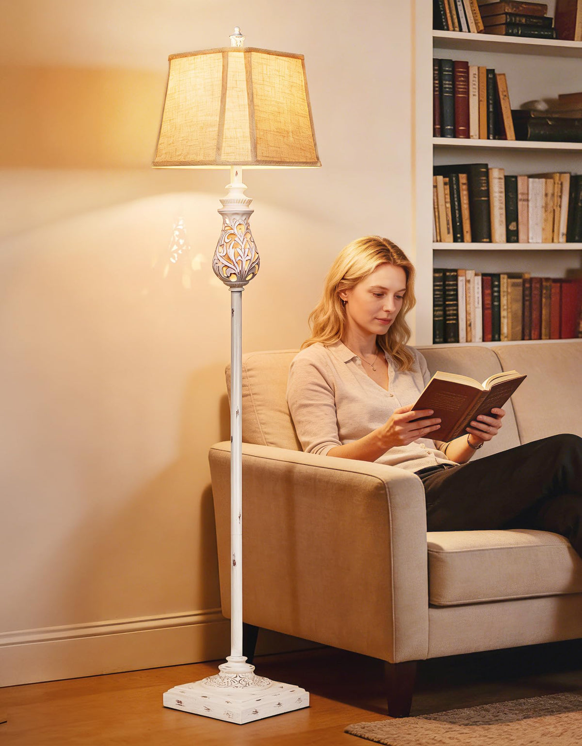 PARTPHONER full-lamp setup captures tall silhouette ideal for living rooms