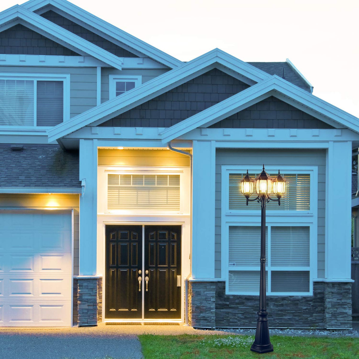 PARTPHONER weatherproof street light withstands rain and snow.