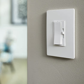Pass & Seymour Radiant wall plate for easy snap-on installation