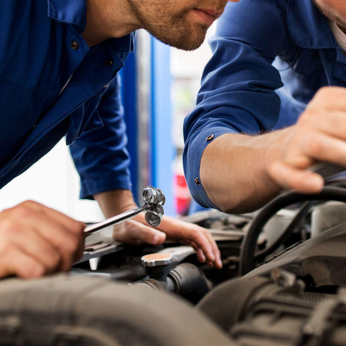 Patelai garage use: handy for cars and DIY tasks
