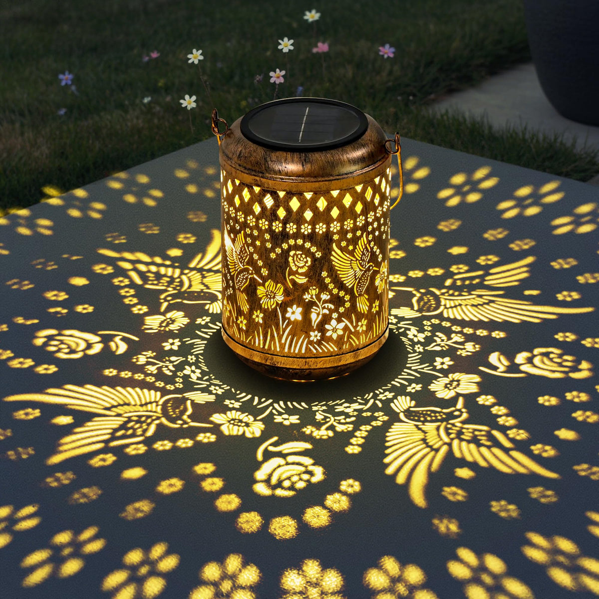 PEVOROS sunset garden ambiance with warm, cord-free glow