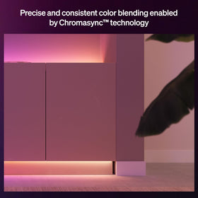 Philips Hue Flux bookcase-light to highlight displays with soft edge lighting