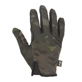 PIG Delta Utility Gloves demonstrate high dexterity for precise shooting tasks.