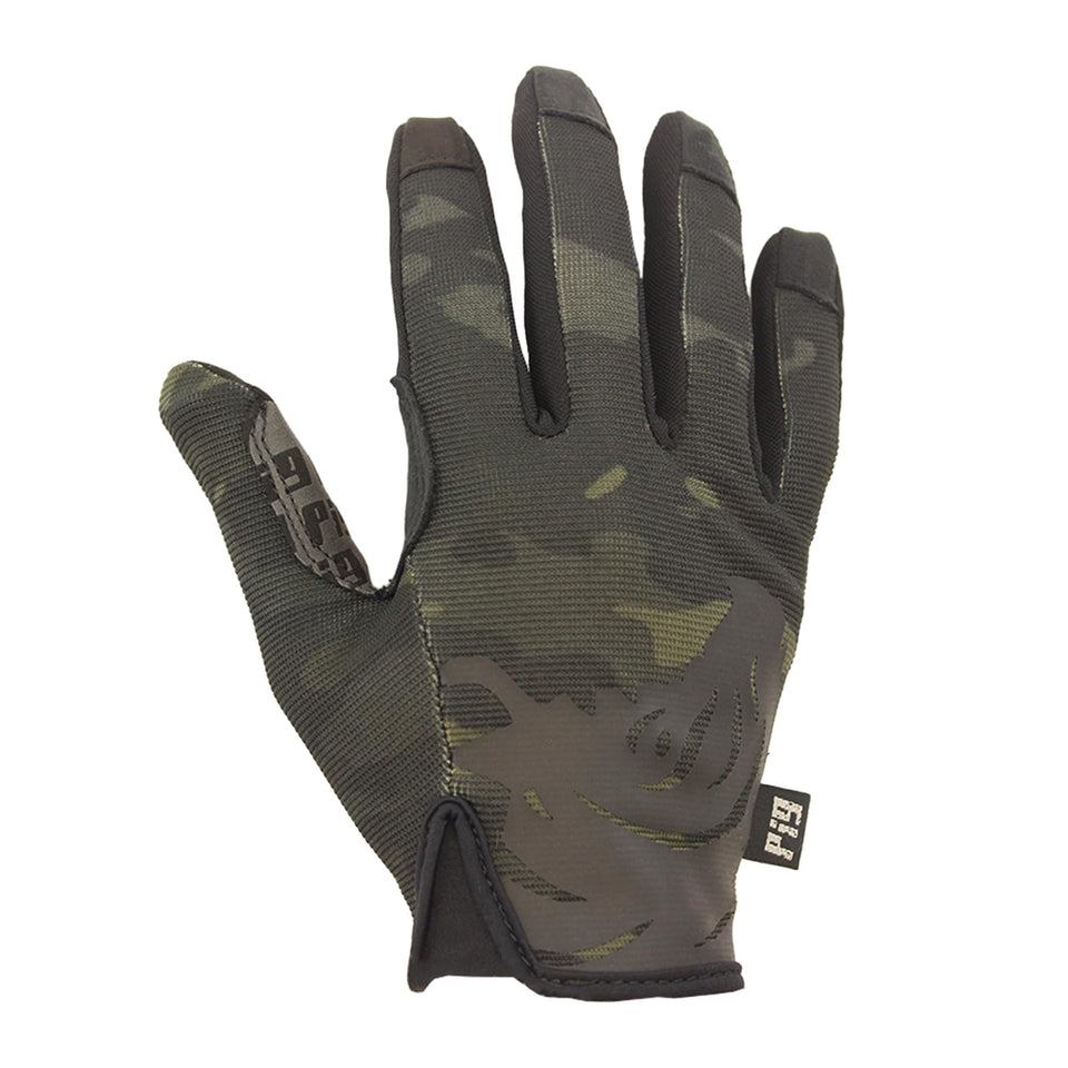 PIG Delta Utility Gloves demonstrate high dexterity for precise shooting tasks.