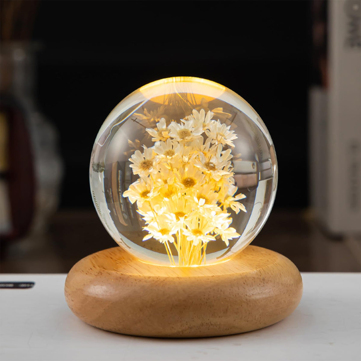 Pletmin Daisy Gifts daisy crystal ball night light with warm glow for cozy rooms.