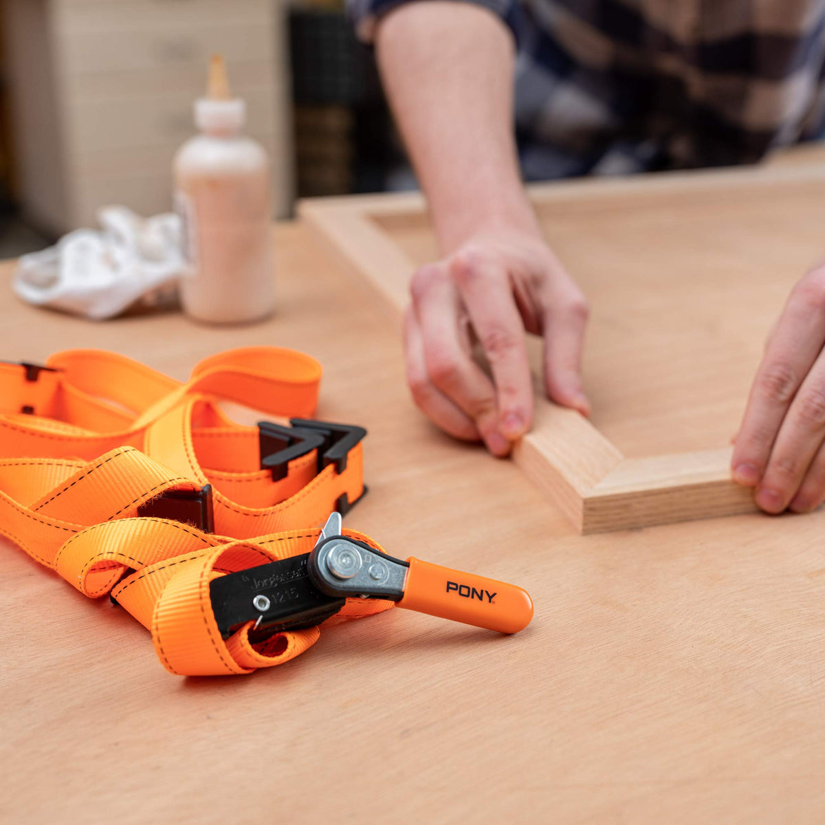 PONY Jorgensen 1215 four plastic corners prevent marring while clamping delicate surfaces