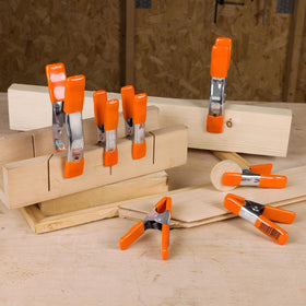PONY 2-inch jaw clamp demonstrates near-tip pressure for control