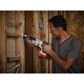 PORTER-CABLE PCC670B 1-inch stroke delivers efficient material removal.