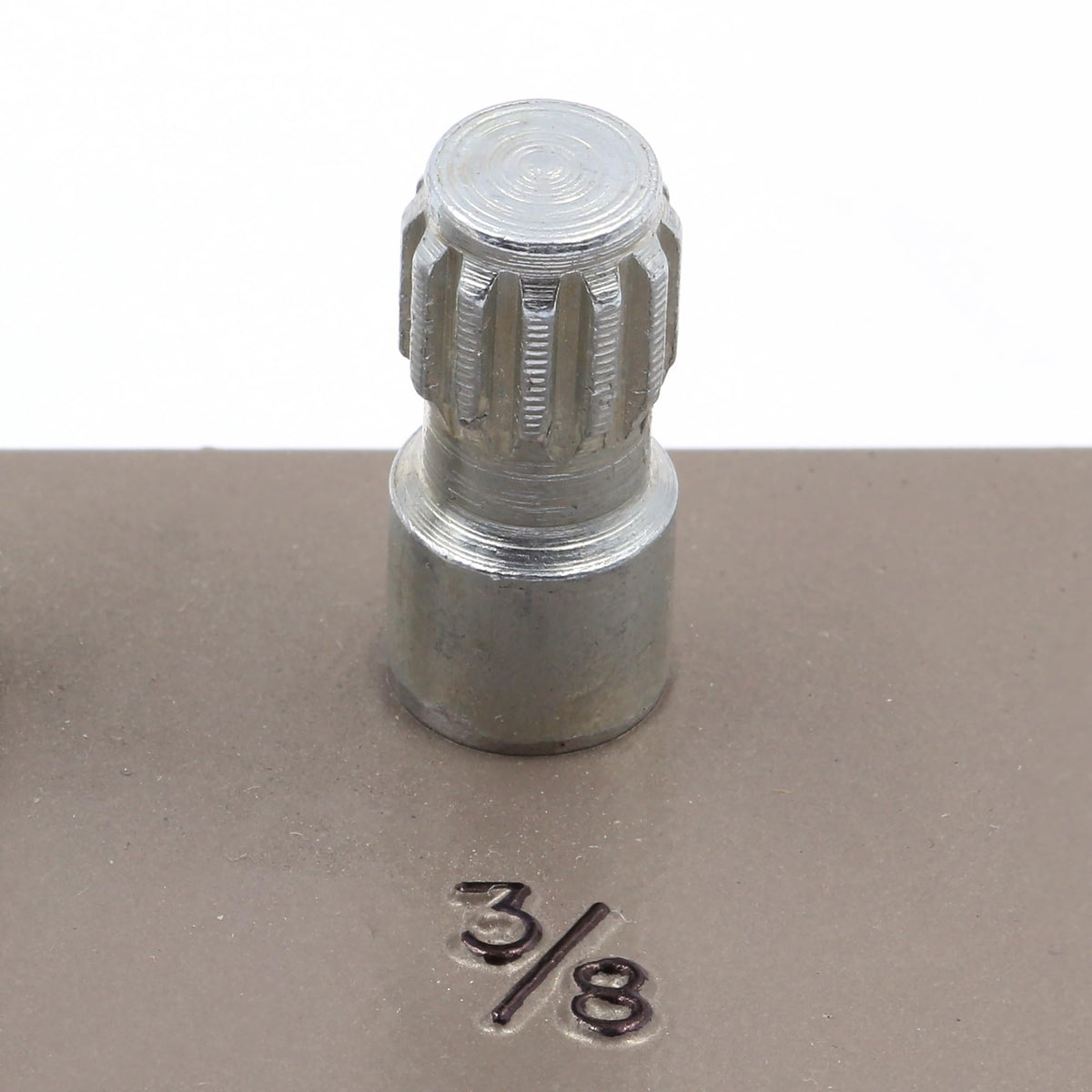 Prime-Line H 3520 disc tip sliding into H 3529 track for secure engagement
