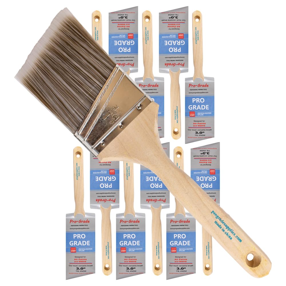Pro Grade 12-pack angle packshot for precise cut-ins and reliable wall coverage.