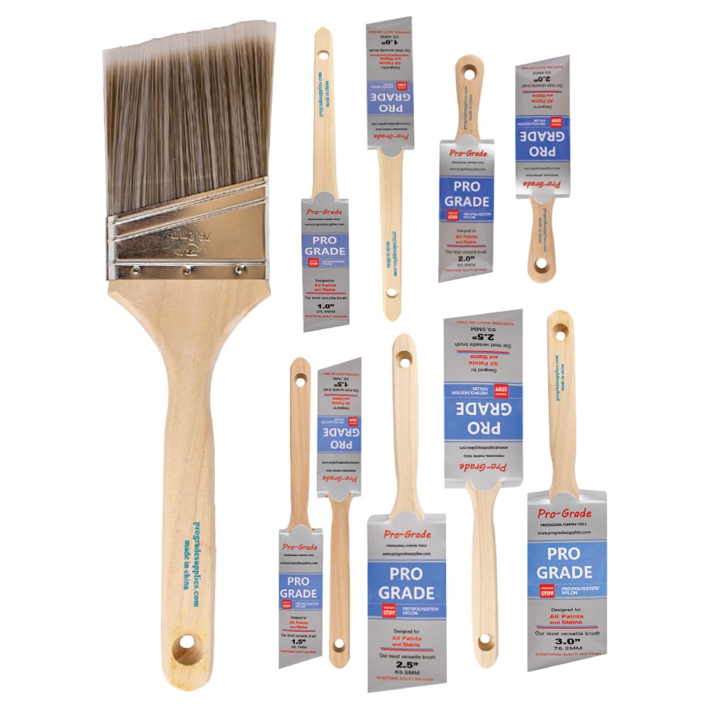 Pro Grade thick synthetic filaments hold more paint for better coverage.