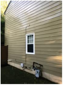 ProtectaClear Everbrite self-leveling formula minimizes brush marks for a smooth finish