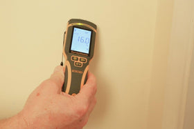 Protimeter SurveyMaster ergonomic design enables one-handed operation