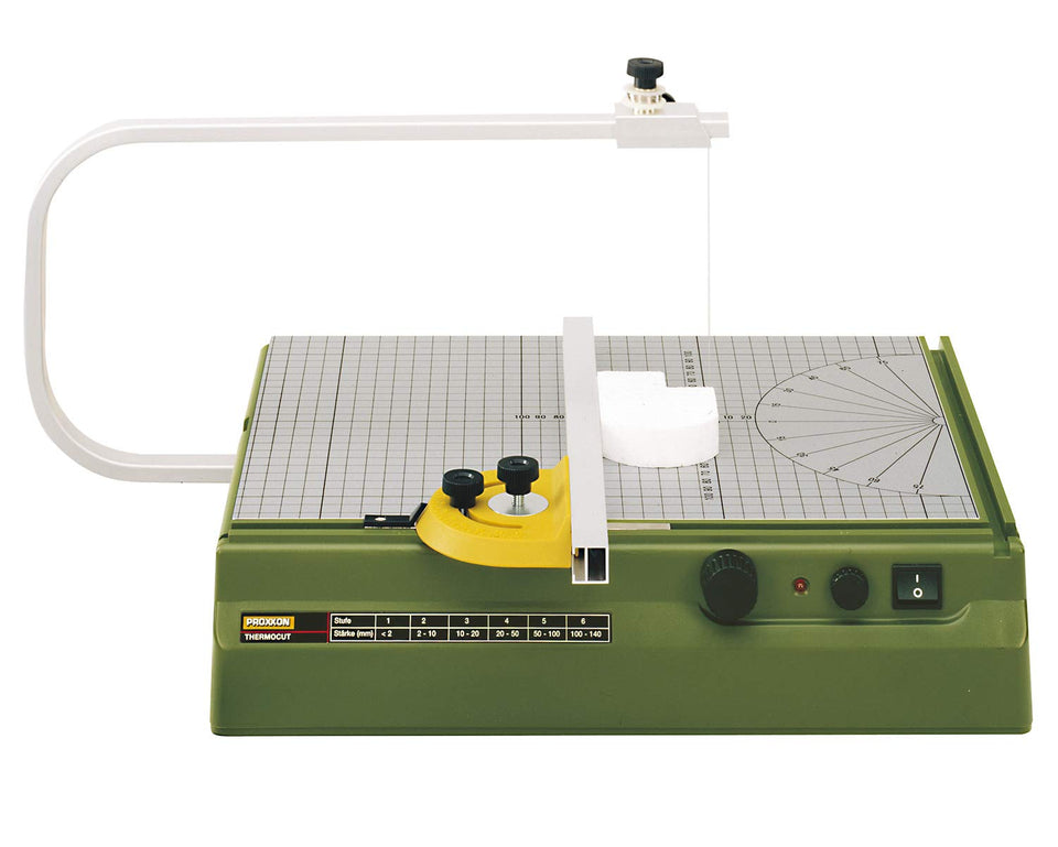 PROXXON Thermocut 115/E front view with a spacious table for precise foam cuts.