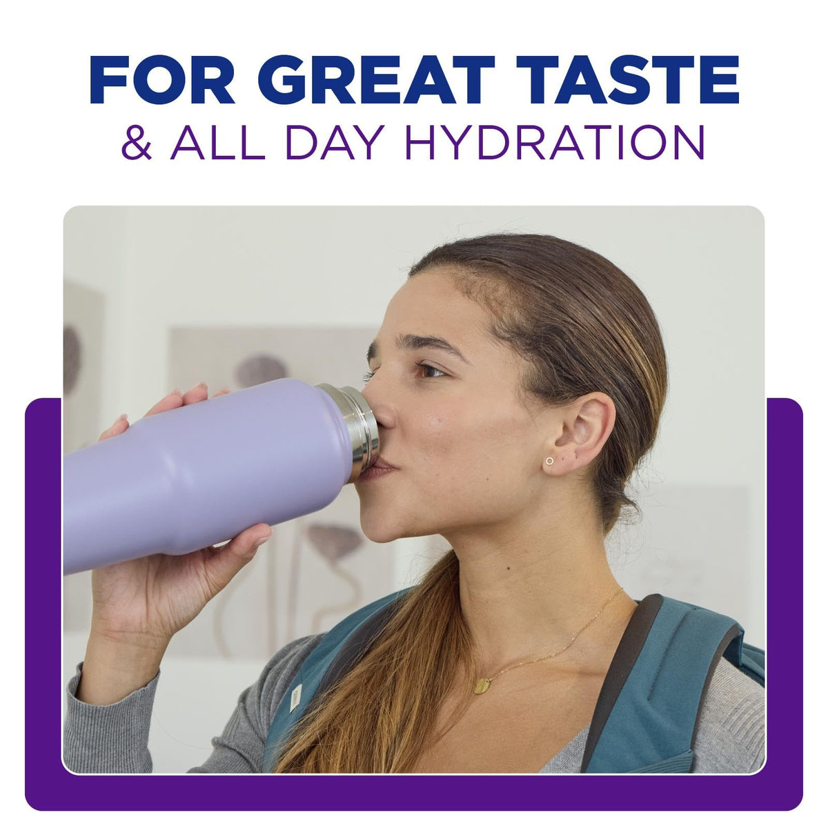 PUR Slim Water Pitcher ergonomic comfort grip aids controlled pouring.