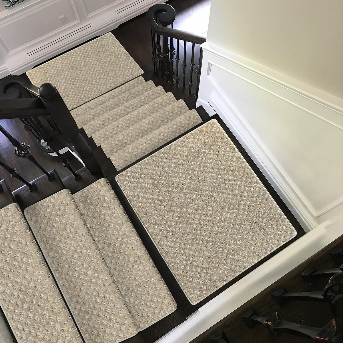 Bullnose edge design of PURE ERA stair treads