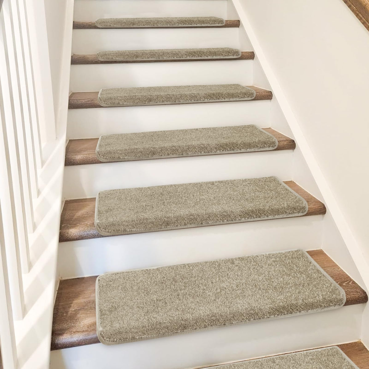 PURE ERA pet-friendly design supports safe, confident climbs for pets.