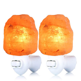 Pursalt Himalayan salt lamp pink crystal emits a warm, calming glow.