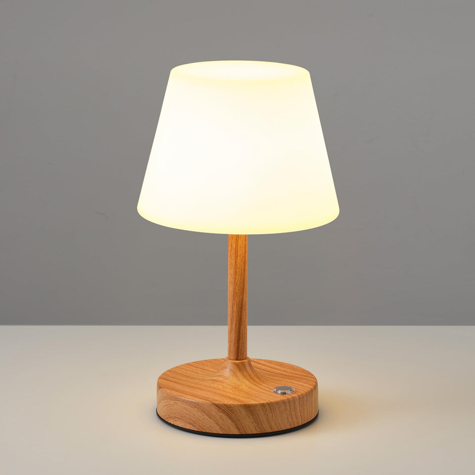PUSU cordless LED wood-grain lamp, front view, compact design for any room
