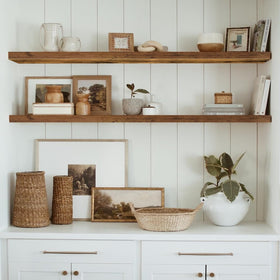 QEEIG floating shelves with four steel brackets offer sturdy support for decor