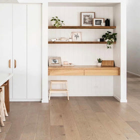 QEEIG shelves quick, tool-free assembly with detailed step-by-step instructions
