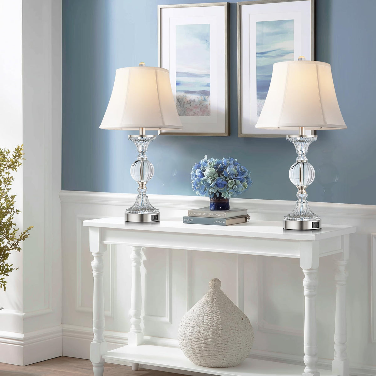 QiMH versatile lamp suitable for coffee tables, desks, and shelves.