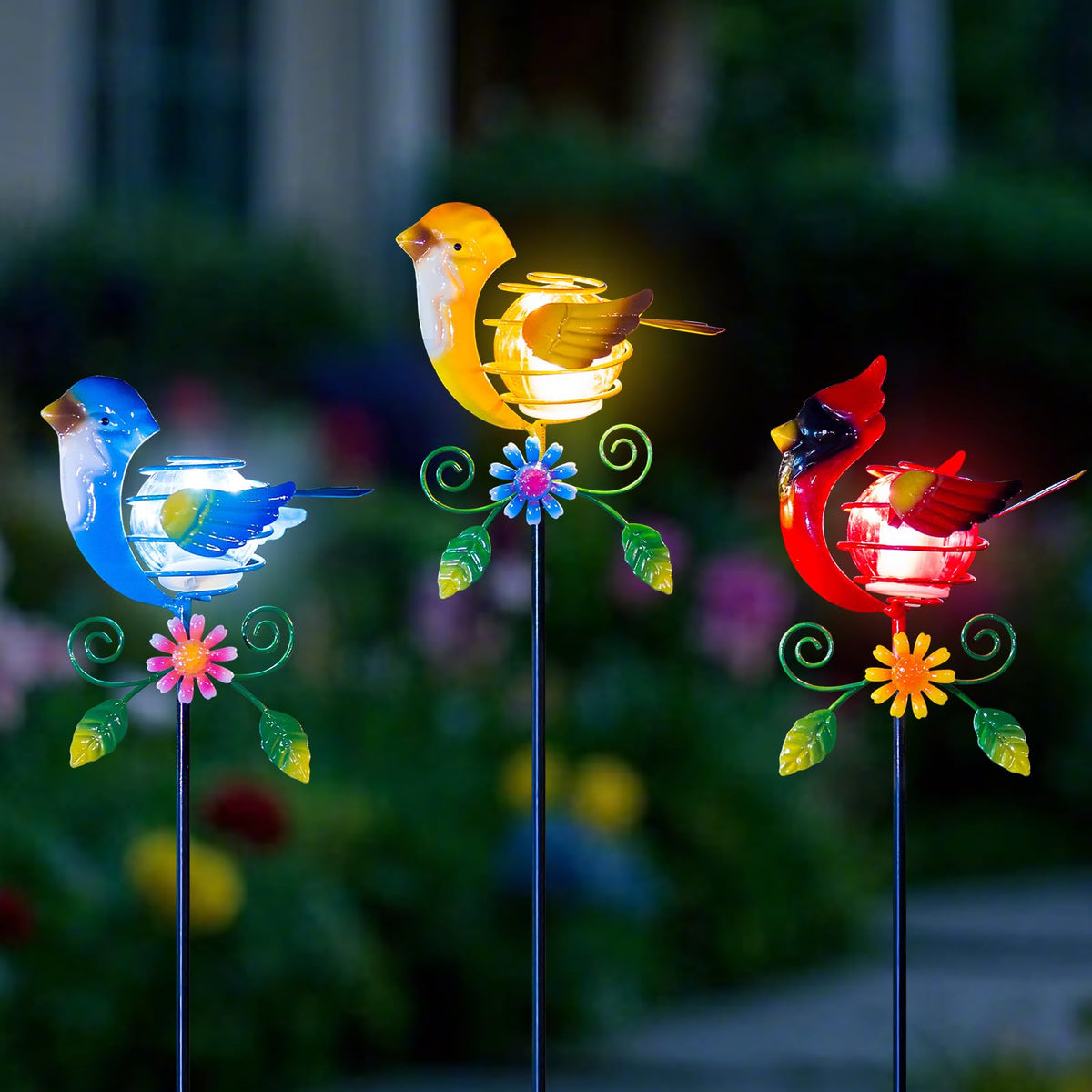 Qipade Birds cardinal figurine solar light brightens garden pathways