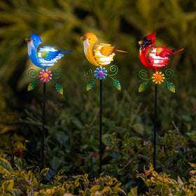 Qipade Birds yellow bird figurine solar light adds daytime decor and glow