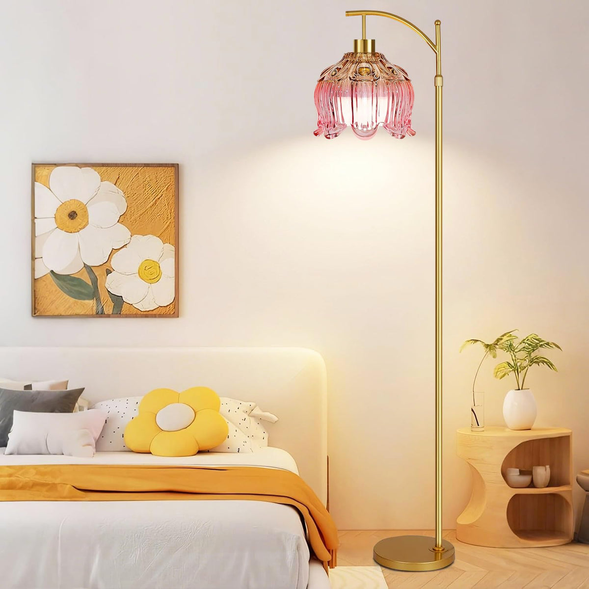 QIYIZM mid-century brass frame complements both modern and boho interiors.