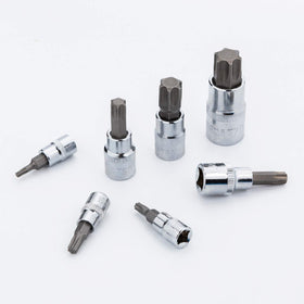 Qnkaa chrome-plated Cr-V sockets stay polished and resistant.