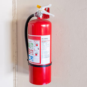 Queekay fire-extinguisher-mount-three-holes top design for stable mounting