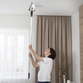 QWORK indoor-outdoor bulb change tool works across fixtures.