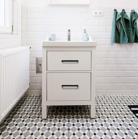 Ravinte finish detail emphasizes clean lines of the matte black pull.