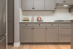 Ravinte European-style kitchen hardware adds refined charm to any room.