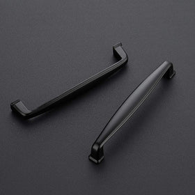 Ravinte 5-inch center-to-center matte black pulls suit kitchen layout