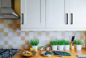Ravinte kitchen hardware elevates drawers with a clean, modern aesthetic