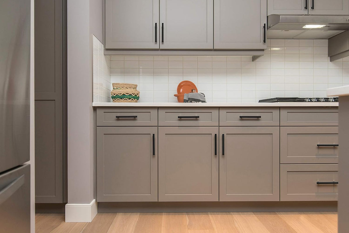 Ravinte cabinet pull detail showing clean lines and timeless design