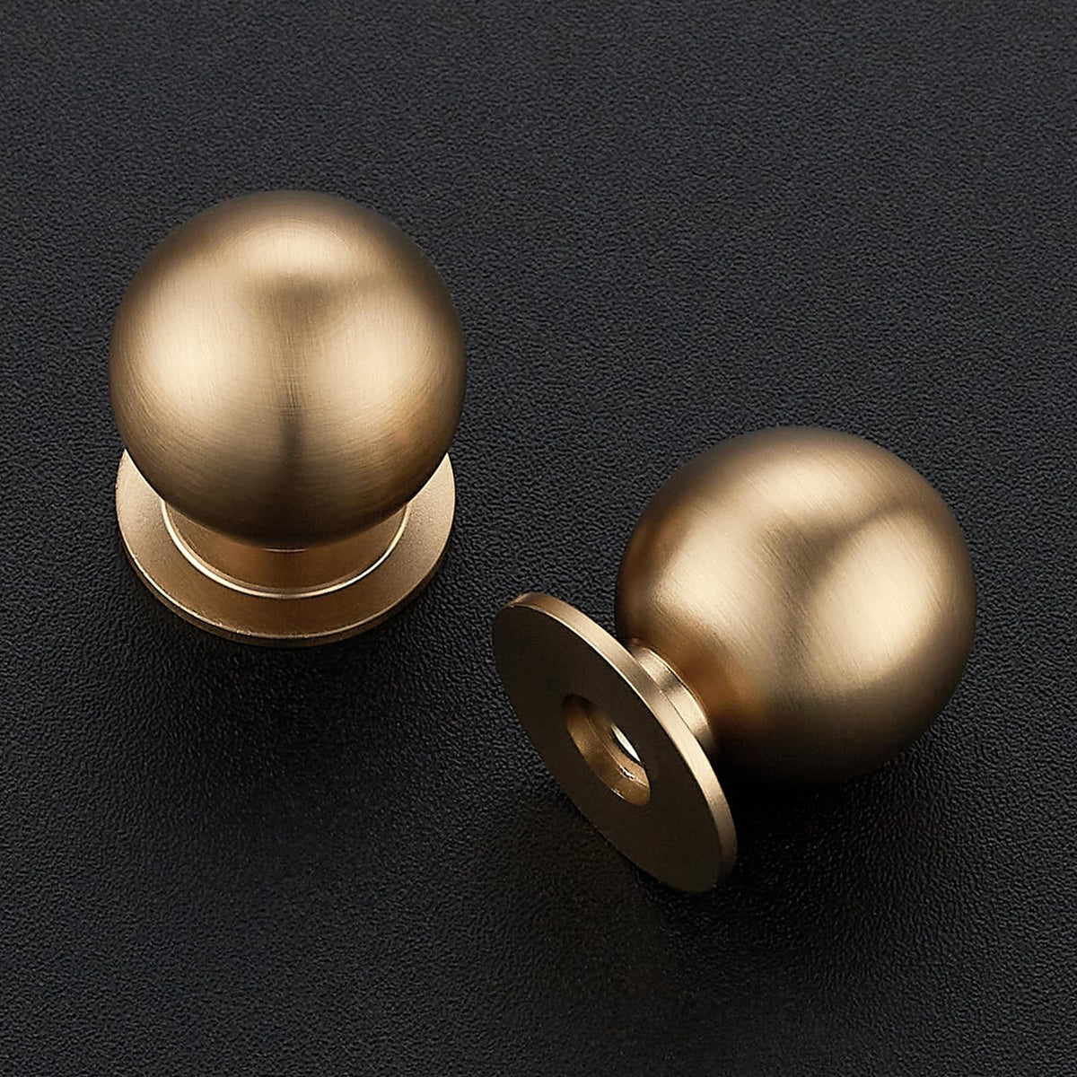 Ravinte Decor zinc alloy drawer knob close-up highlighting durable construction