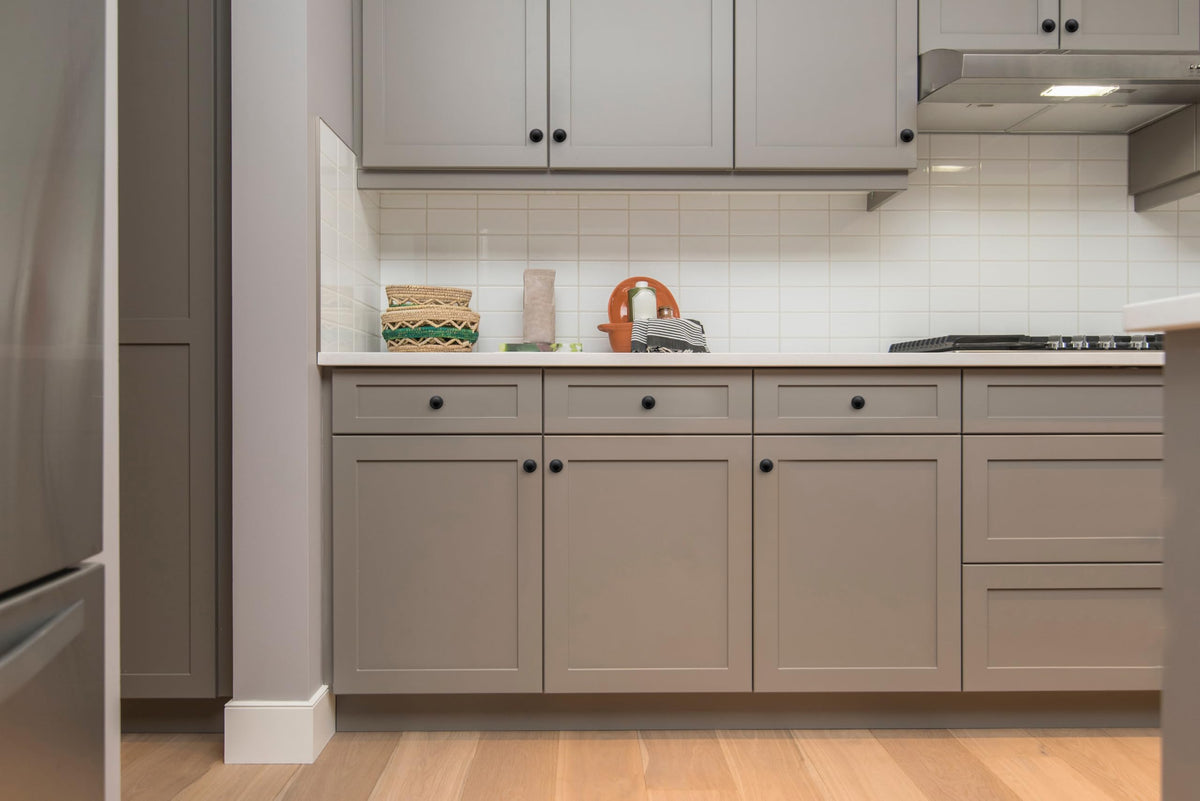 Ravinte knob set 25-pack ensures cohesive updates across multiple cabinets and drawers.